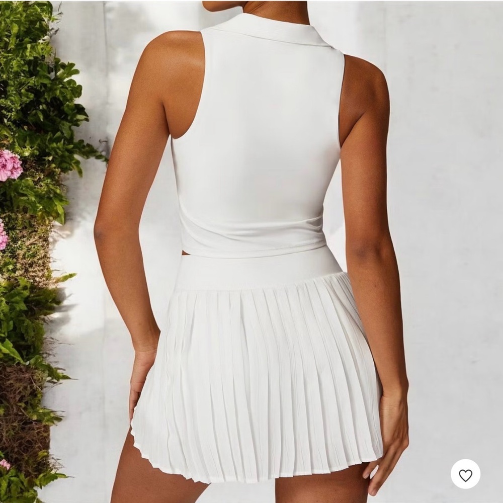 White tennis skirt set - Picture 3 of 3